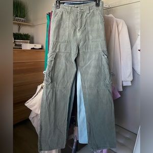 Forever 21 green cargo pants size small